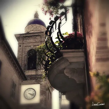 Casa Leoni * Urbisaglia